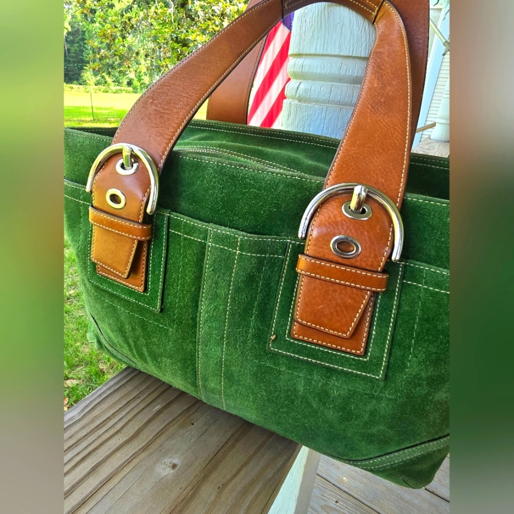 Vintage COACH green Suede Bag